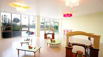 ג'גו The Four Graces Resort מלון