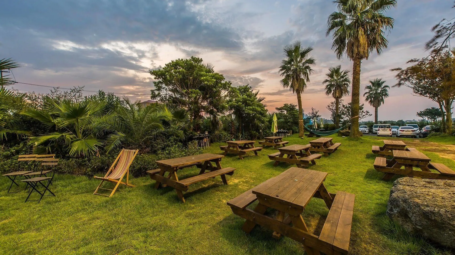 ג'גו The Four Graces Resort מלון